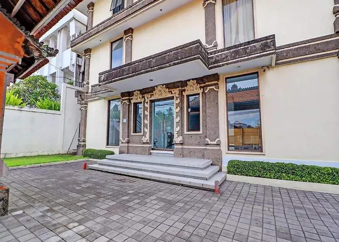 Hotel Reddoorz At Nuansa Indah 2*