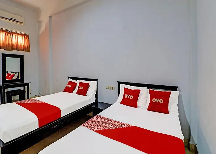 Hotel Reddoorz At Nuansa Indah 2*